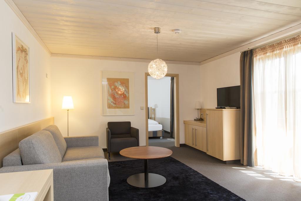 Landhotel Groenenbach Bad Groenenbach Exterior photo